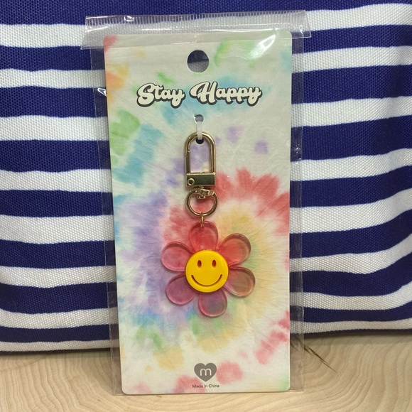❤️‍🔥10/$30❤️‍🔥Stay Happy 70s Style Daisy Smiley Face Keychain - Picture 1 of 1